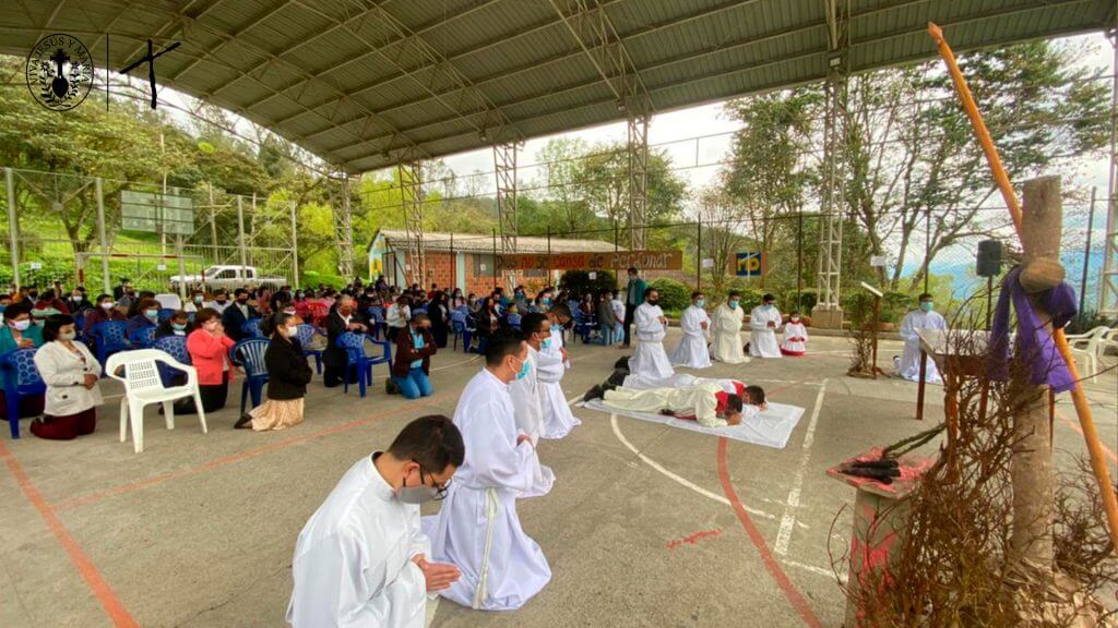 ESPECIAL: Eudistas misionaron durante la Semana Mayor en distintos ámbitos y lugares del país