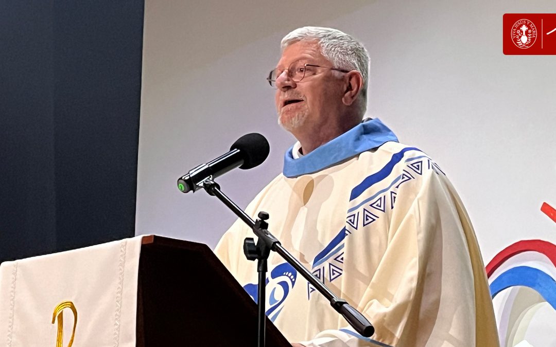 «Debemos inyectar al mundo esa misericordia que está en el ADN de nuestra congregación»