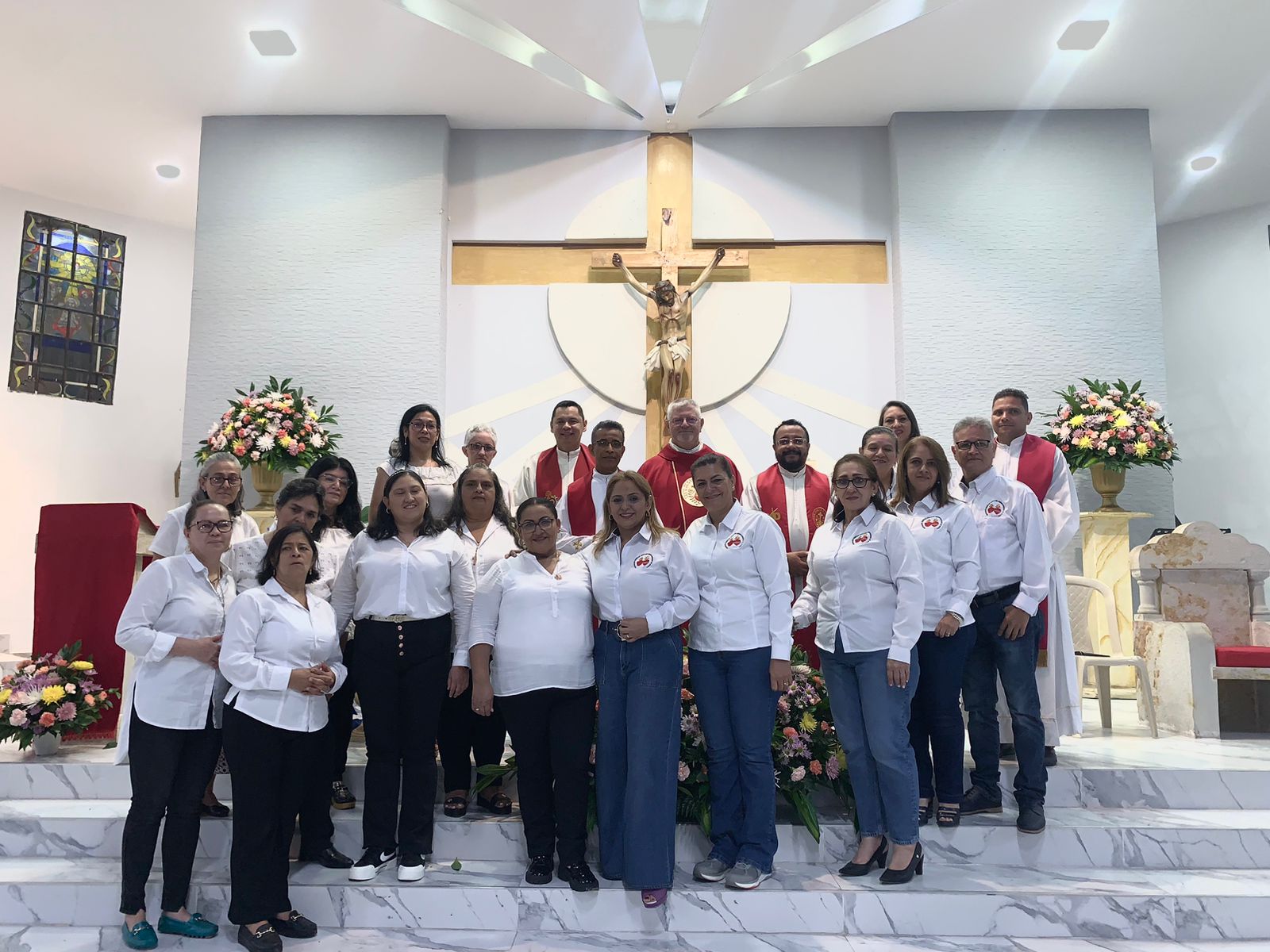 Dos nuevos grupos de asociados en la comunidad local San Juan María Vianney en Bucaramanga